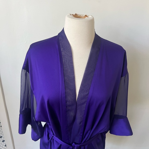 Vintage Victoria’s Secret Purple Satin Robe 1990’s VS Sexy Satin Robe - Picture 4 of 8